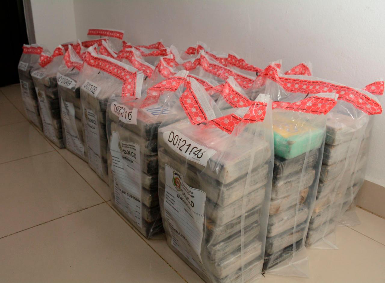 Las sustancias ocupadas fueron debidamente embaladas en fundas para evidencias y traídas a la sede Central de esta DNCD.