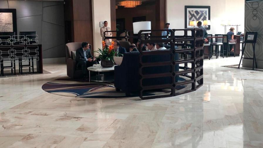 Delegados de los partidos se reúnen con representantes de IFES para hablar de suspendidas elecciones