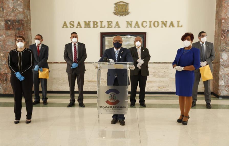 Diputados del PRM acusan a Salud Pública de utilizar ruedas de prensa como tribuna de campaña política