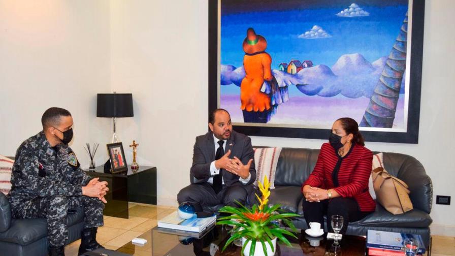 Defensor del pueblo y la Policía crean mesa de trabajo para tratar desapariciones de personas Defensor del pueblo y la Policía crean mesa de trabajo para tratar desapariciones de personas