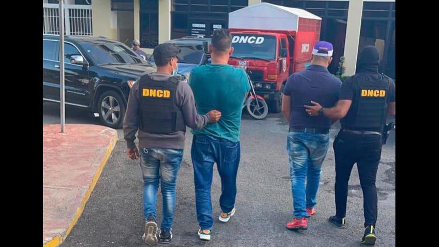 Capturan a dos señalados como cabecillas de red de narcotráfico que operaba en Barahona 