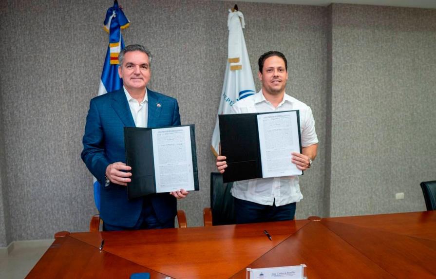 Firman acuerdo para construir casas ecológicas a familias de escasos recursos