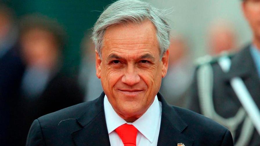 Piñera pide perdón y anuncia reforma de pensiones, salud, salarios y tarifas