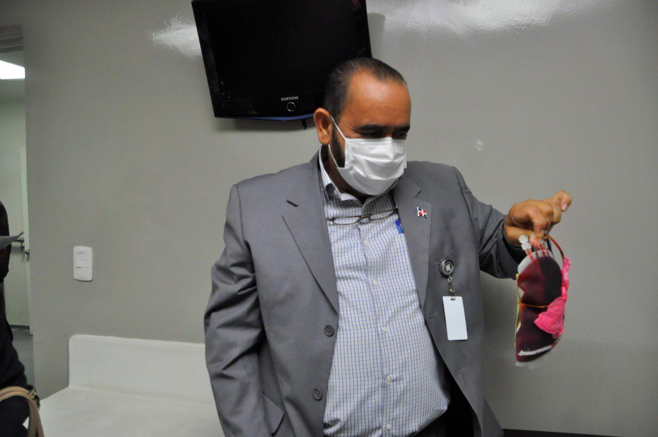 Se encontró una pinta de sangre B+, en una nevera no apta para guardar material biológicos.