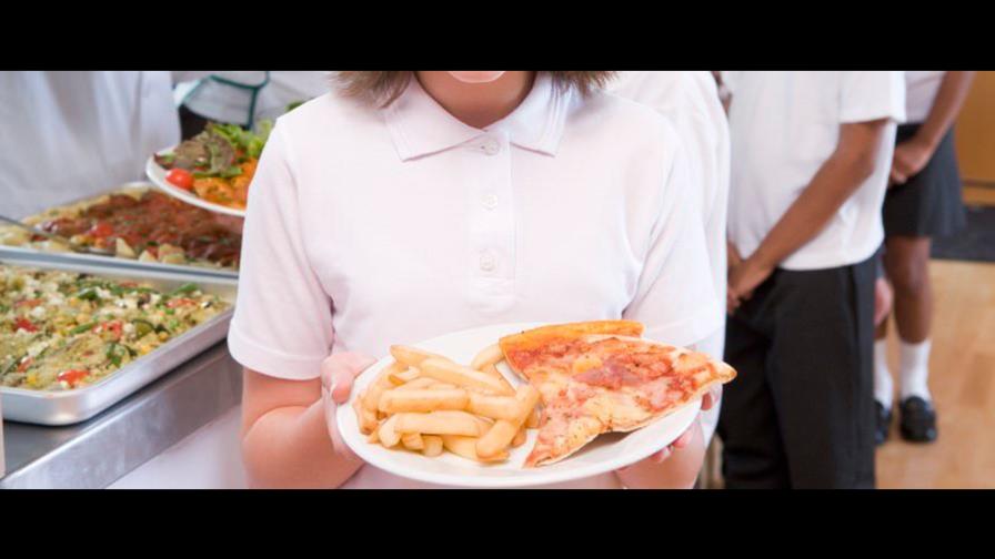 Las pizzas vuelven a los colegios de EEUU por orden de Trump