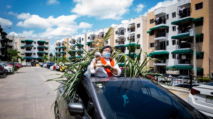 Celebran Domingo de Ramos 2020 de forma muy peculiar