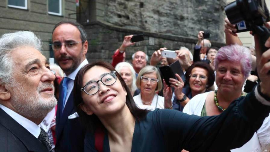 Plácido Domingo es aplaudido durante casi 20 minutos en Milán