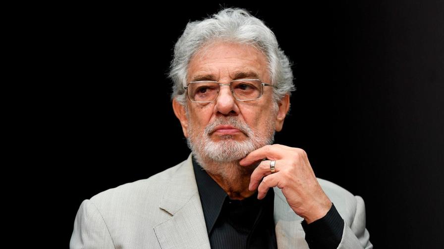 Plácido Domingo, el legendario tenor que ve “oxidarse” su carrera