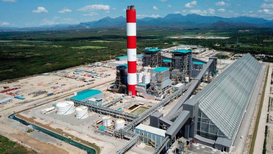 Punta Catalina recibirá 300,000 toneladas de carbón desde Colombia