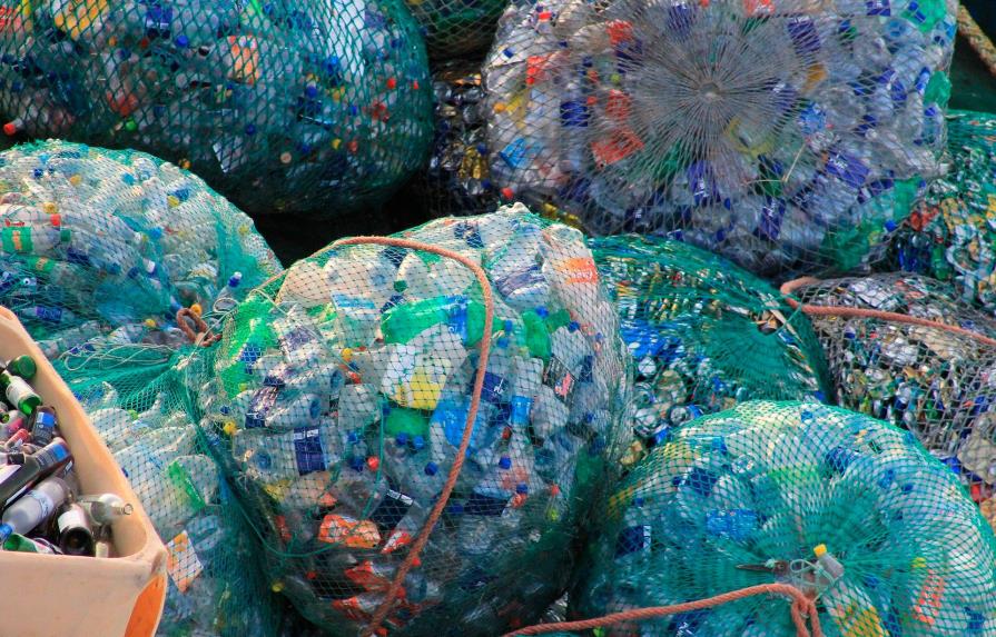 Aeropuerto del Cibao anuncia concurso de recolección y reciclaje de plásticos 