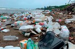Buscan prevenir que residuos pl&aacute;sticos lleguen a playas de Puerto Plata