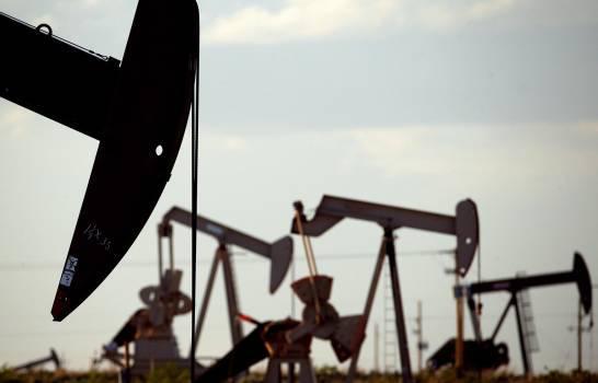 El barril del petróleo de Texas sigue cerca de los US$70 dólares