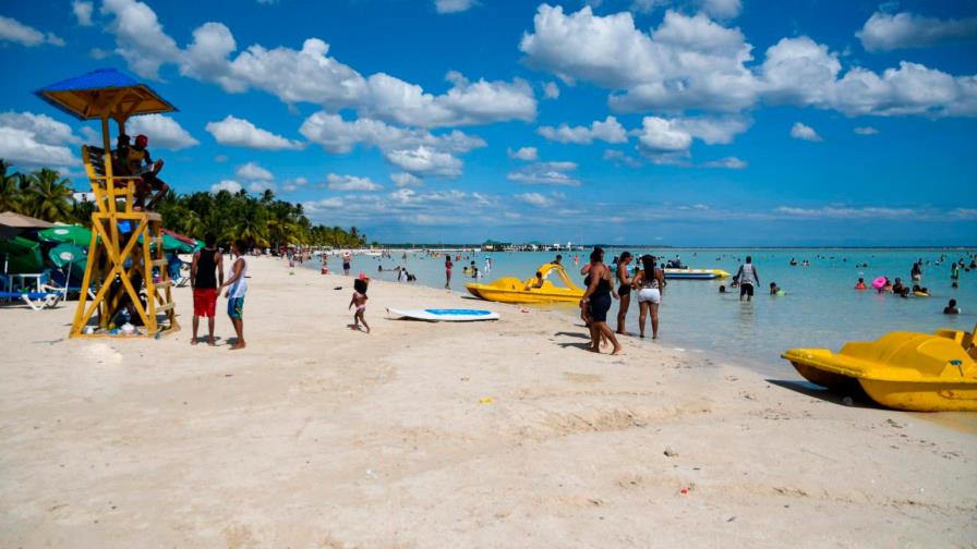 Alcaldía de Boca Chica tomará medidas con visitantes para evitar el contagio de COVID-19