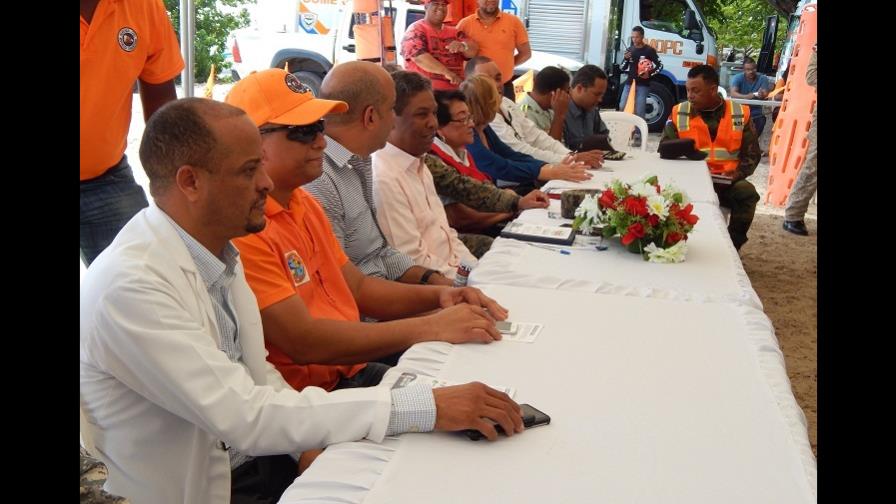 En Barahona cierran 12 playas “peligrosas” para bañistas 