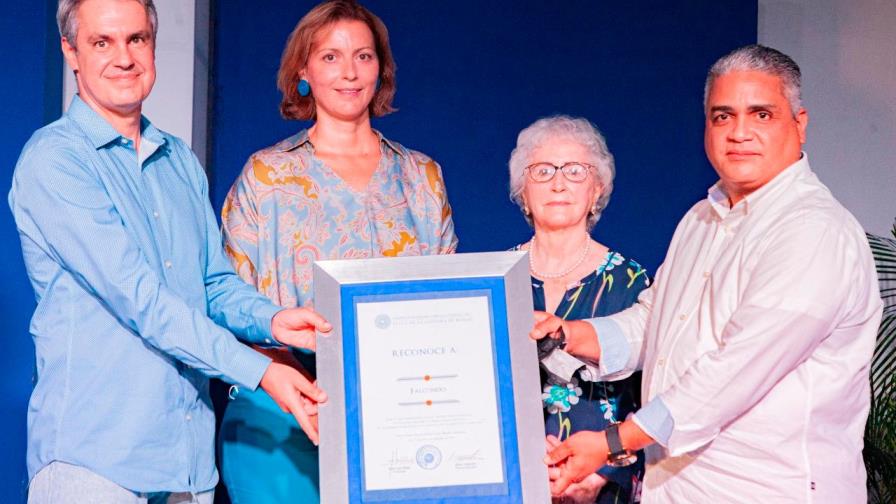 Falcondo apoya las escuelas de formación artística de la Plaza de la Cultura Cándido Bidó Falcondo apoya las escuelas de formación artística de la Plaza de la Cultura Cándido Bidó