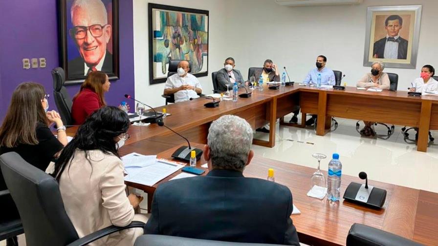 PLD y Ministerio de la Mujer socializan plan estratégico y temas del Congreso PLD y Ministerio de la Mujer socializan plan estratégico y temas del Congreso