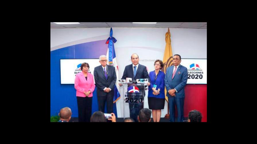 JCE aprueba resolución de admisión sobre candidaturas para nivel senatorial JCE aprueba resolución de admisión sobre candidaturas para nivel senatorial