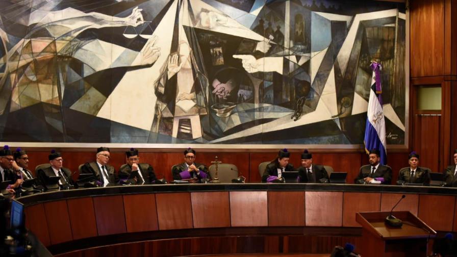 Pleno de la Suprema rechaza recusación de su presidente Luis Henry Molina Pleno de la Suprema rechaza recusación de su presidente Luis Henry Molina