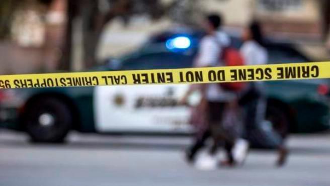 Cinco adolescentes heridos en un tiroteo cerca de un instituto en EE.UU.