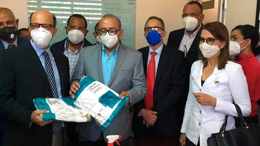 Ministro de Salud Pública visita hospitales de Puerto Plata