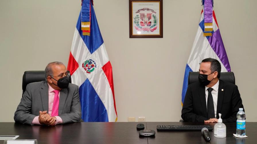 SCJ y Salud Pública coordinan esfuerzos para continuar medidas de prevención contra el COVID-19 SCJ y Salud Pública coordinan esfuerzos para continuar medidas de prevención contra el COVID-19