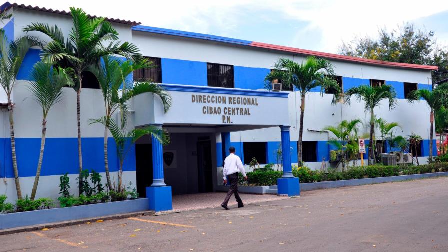 Apresan joven se hacía pasar por agente policial en Santiago