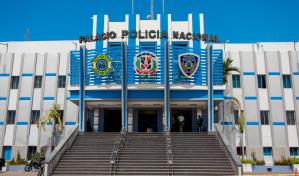 Apresan dos que se hacían pasar por miembros de la DNCD en Moca