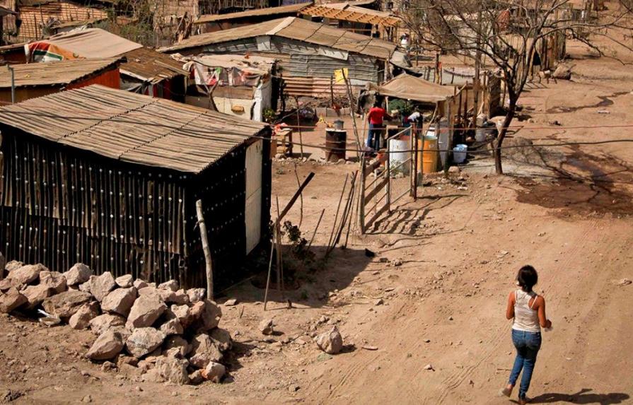 Banco Mundial dice que el COVID-19 ha “empujado” a 100 millones a pobreza extrema