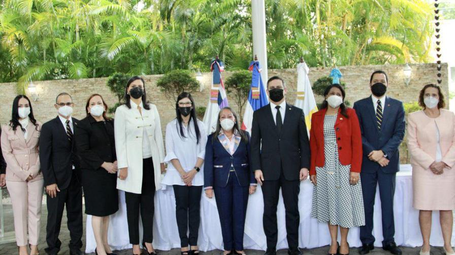 Poder Judicial y UNICEF lanzan curso sobre protección de derechos de la Niña, el Niño y Adolescente Poder Judicial y UNICEF lanzan curso sobre protección de derechos de la Niña, el Niño y Adolescente