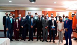 Diputados se reúnen con presidente Consejo del Poder Judicial 