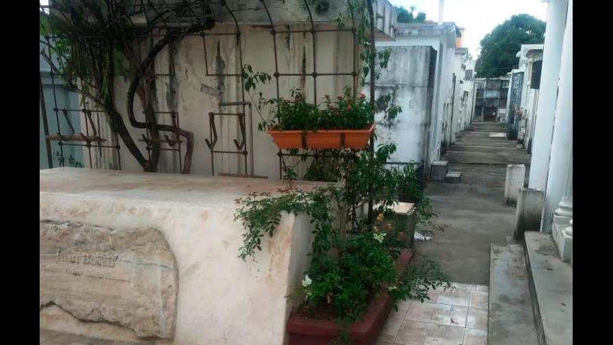 Fuerza Boschista pide sometan a la justicia a quienes profanaron tumba de Juan Bosch