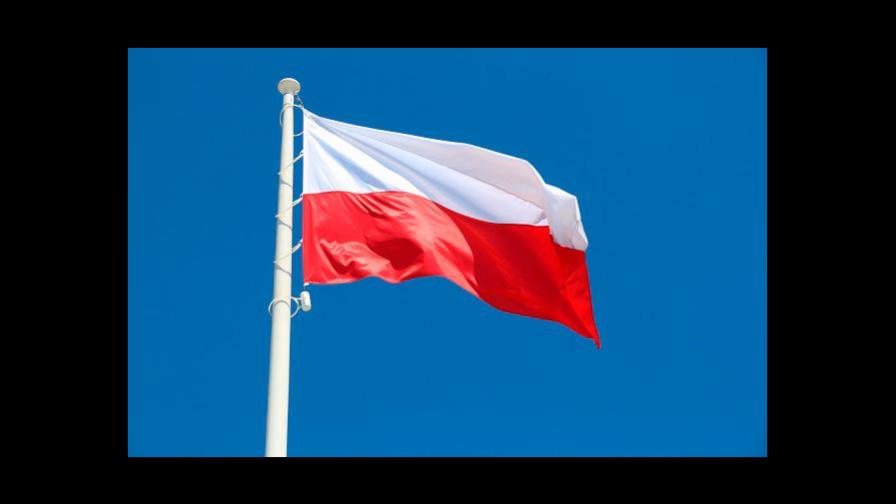 Polonia expulsa tres diplomáticos rusos y muestra solidaridad con EEUU