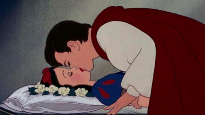 Polémica en redes: piden eliminar el beso del príncipe de Blancanieves