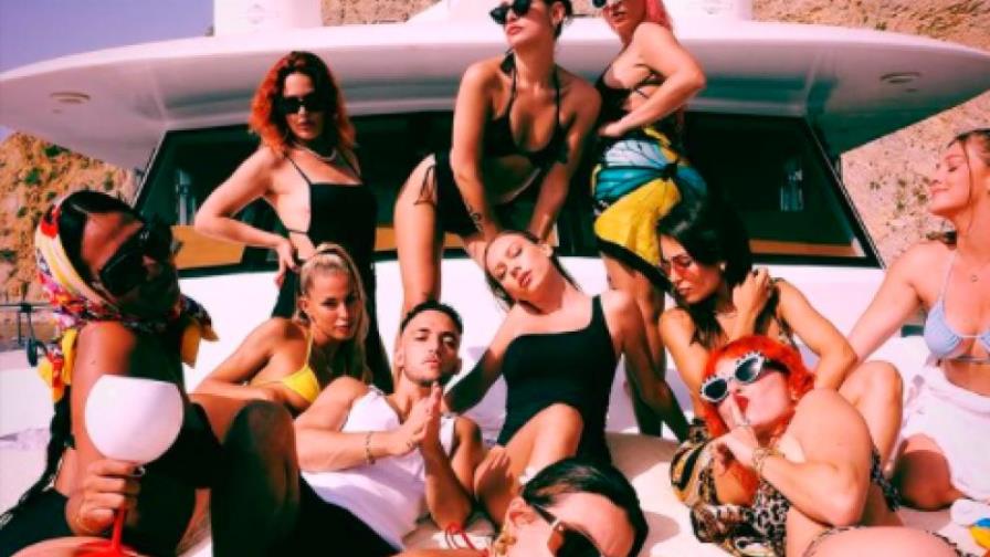 La polémica foto con mujeres famosas que reaviva las acusaciones de machismo en la música urbana
