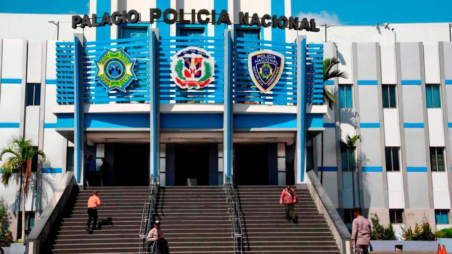 Apresan a dos por muerte de mujer hallada calcinada en un tanque en Santo Domingo Este Apresan a dos por muerte de mujer hallada calcinada en un tanque en Santo Domingo Este