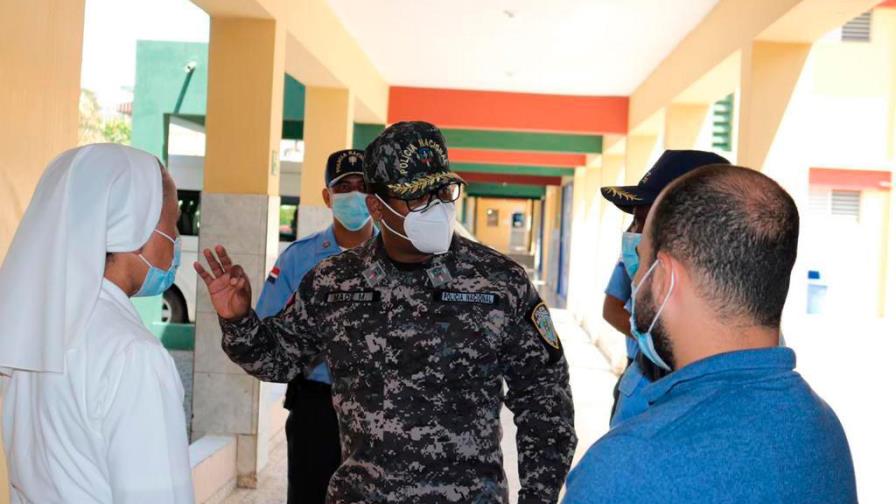 Policía Escolar supervisa escuelas que imparten docencia presencial