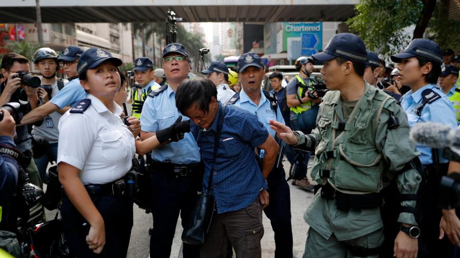 Marchas prodemocracia toman Hong Kong en Día Nacional chino