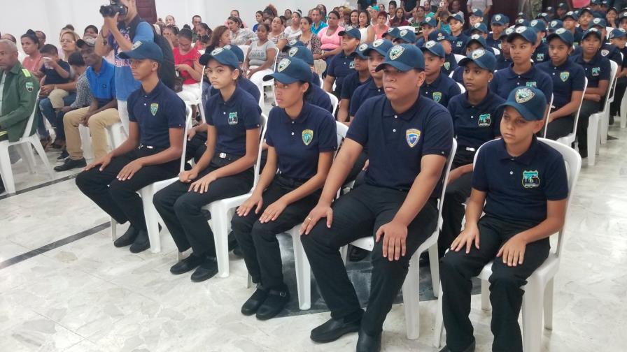 Gradúan 95 menores en la Policía Juvenil Comunitaria