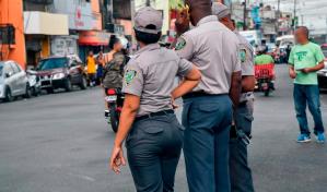 Abinader crea comisi&oacute;n para ejecutar transformaci&oacute;n de la Polic&iacute;a Nacional