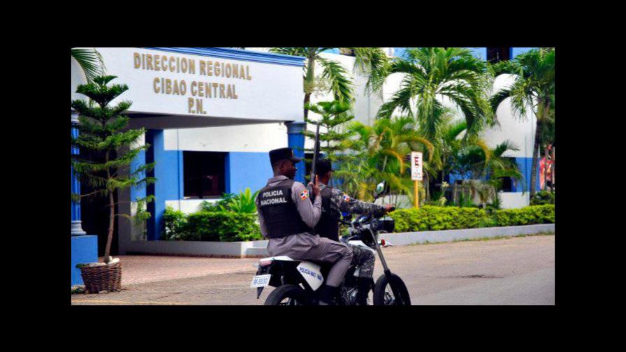 La Policía identifica a uno de varios hombres que mataron comerciante en Santiago