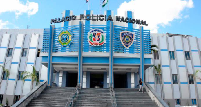 Hombres se roban 189 cajas de refrescos en Santo Domingo Este