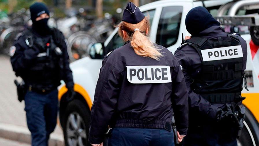 Francia desmantela red de tráfico de migrantes hacia Reino Unido