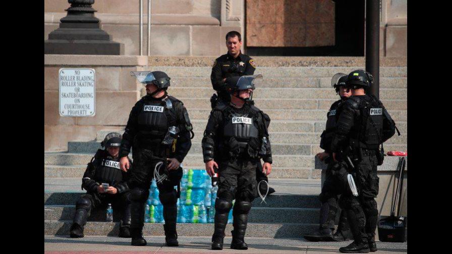 Se entrega en Wisconsin acusado de asesinatos en Oregon Se entrega en Wisconsin acusado de asesinatos en Oregon