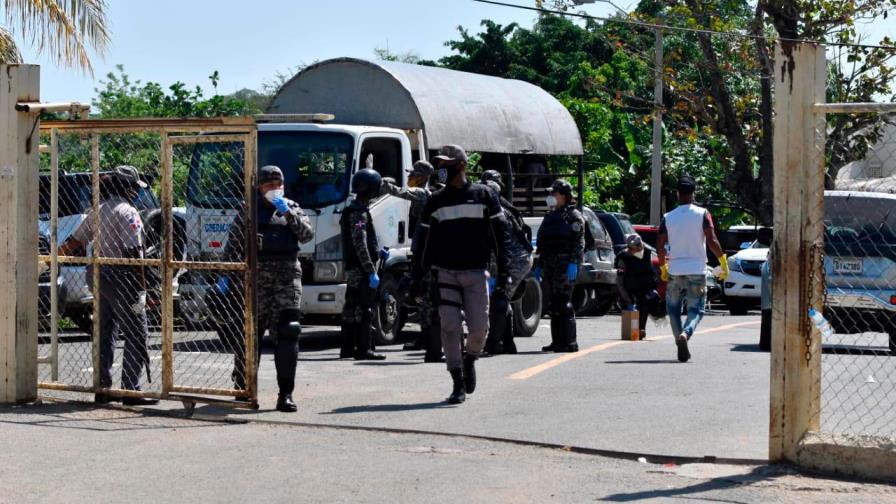 Más de mil policías y militares mantendrán intervenida cárcel de La Victoria hasta nuevo aviso
