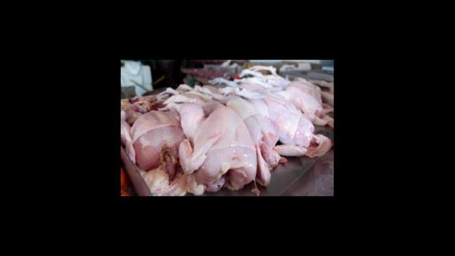 Comerciantes piden al gobierno subsidiar productos básicos para que bajen de precio Comerciantes piden al gobierno subsidiar productos básicos para que bajen de precio