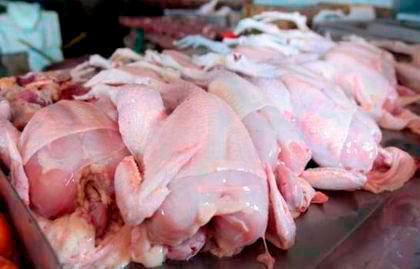 Ministerio de Agricultura asegura precios del pollo serán asequibles en Navidad
