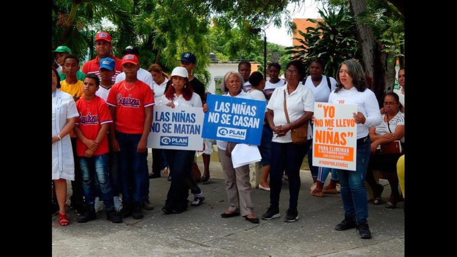 “Paro por las Niñas” en Barahona, provincia que se manifestó contra el matrimonio infantil 
