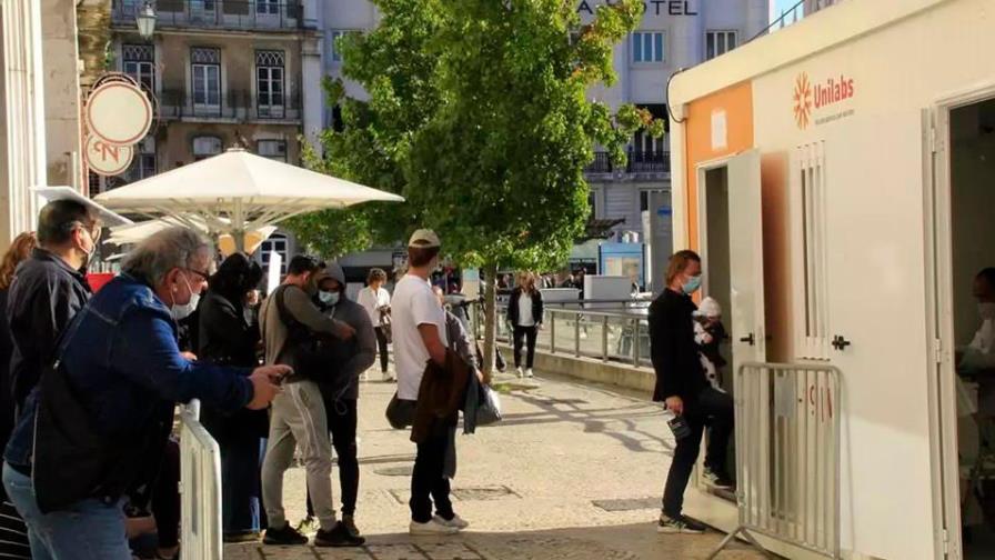 La incidencia escala a 325 casos en Portugal y siguen subiendo los ingresados