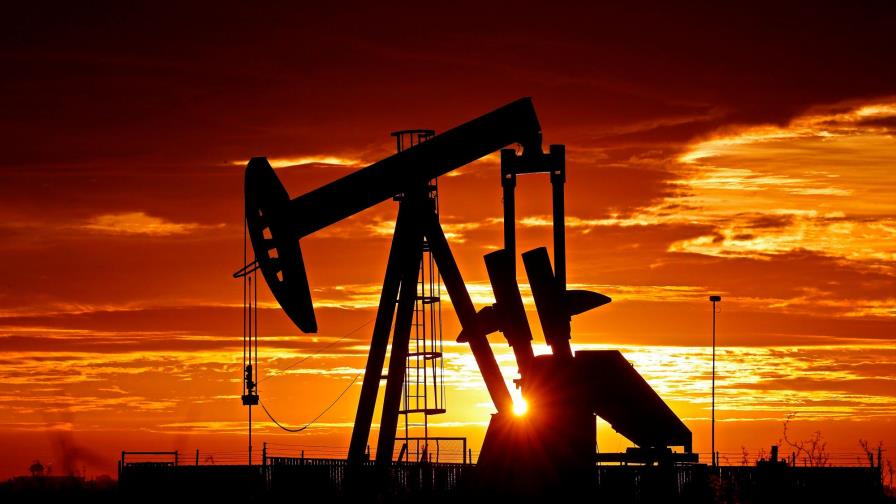 El petróleo de Texas abre con un descenso del 0,65 %, hasta 39,67 dólares