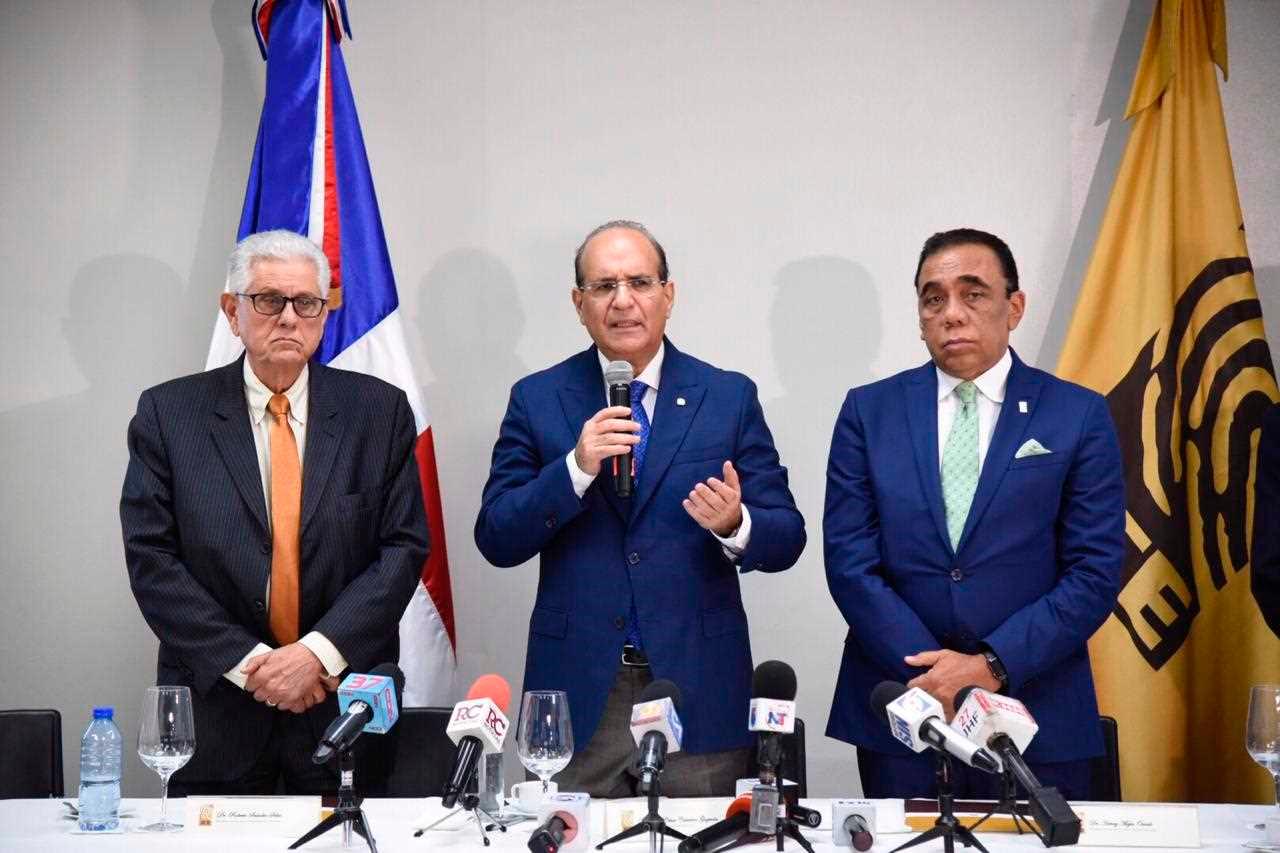 La JCE asegura que 7 millones 400 mil personas están incluidas en el padrón electoral hacia las primarias simultáneas.